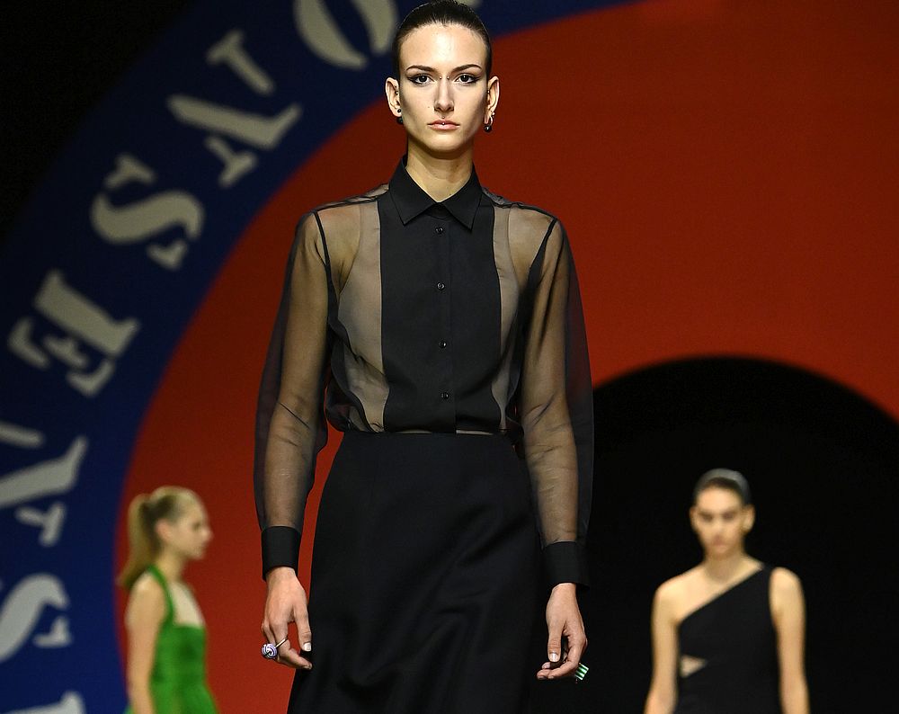 Дефилето на модна къща Dior