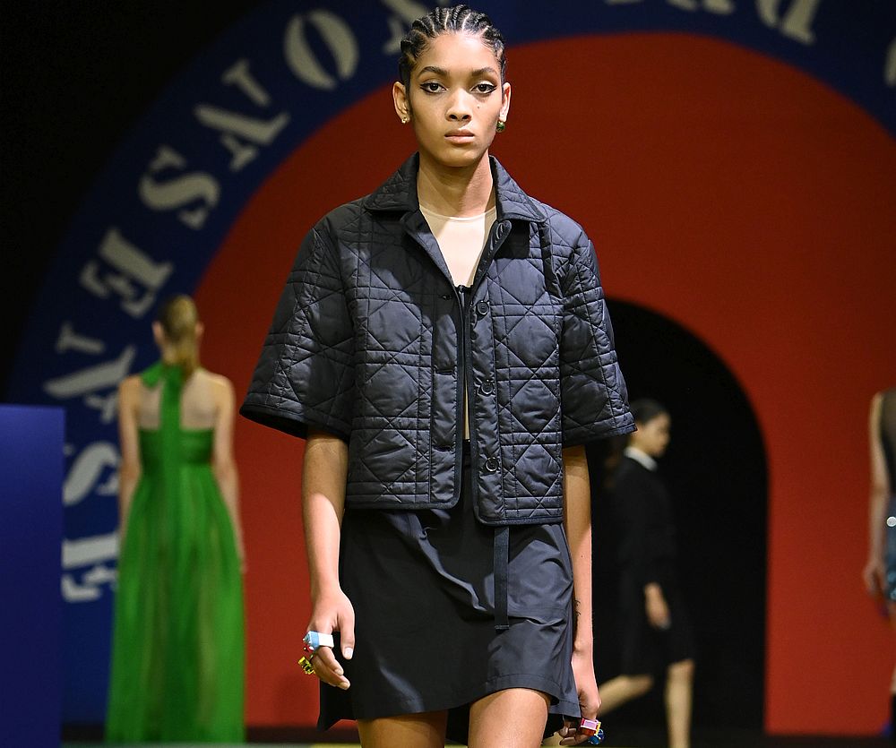 Дефилето на модна къща Dior