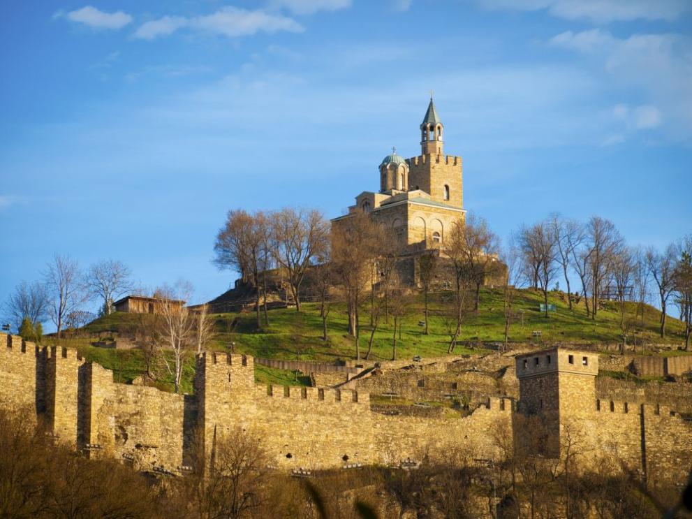 Крепостта Царевец“ ще бъде осветена в цветовете на националния флаг