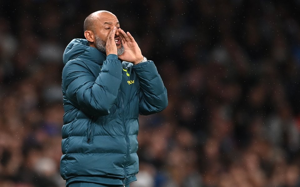 Играчите на Тотнъм смятат, че мениджърът на тима Нуно Еспирито