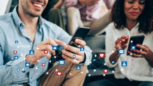 Как ни влияе прекомерната употреба на социалните мрежи