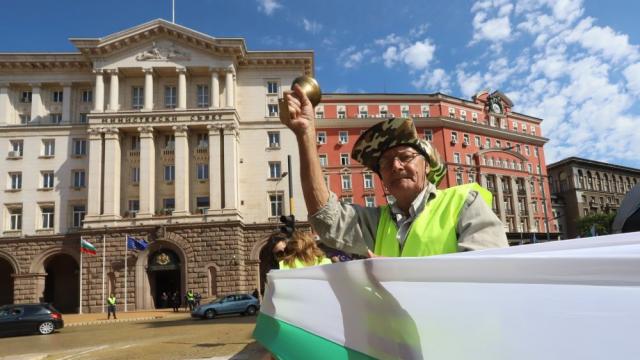 Пътните строители пред МРРБ: Искаме си парите