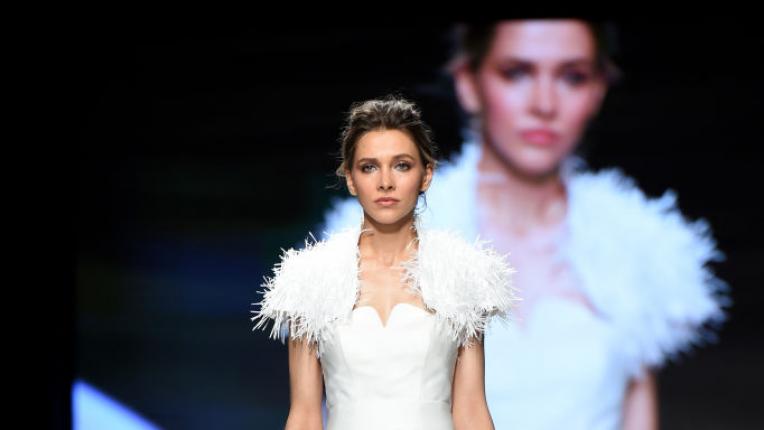  Сватба 2022: настоящи фешън трендове за всички бъдещи булки 