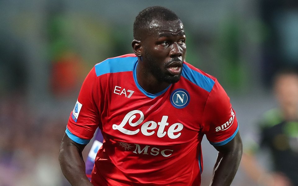 Защитникът на Наполи Калиду Кулибали е в списъка на новите