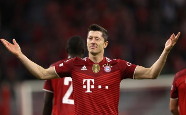 Звездата на германския шампион Байерн Мюнхен Роберт Левандовски коментира шансовете