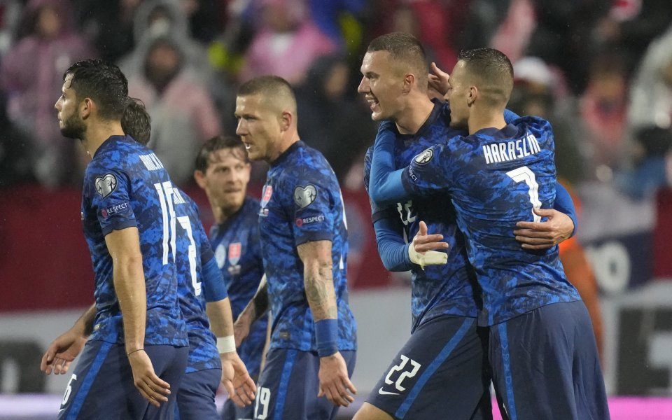 Словакия надви Босна и Херцеговина с 2:0 в европейска квалификация,