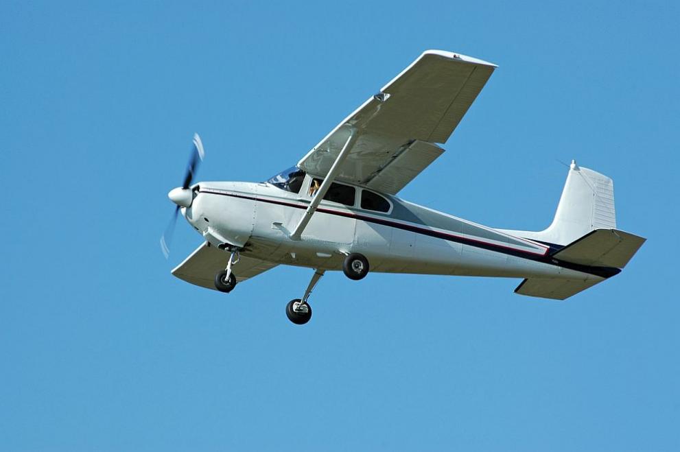 Пилот загина при разбиването на малък самолет в австралийския щат