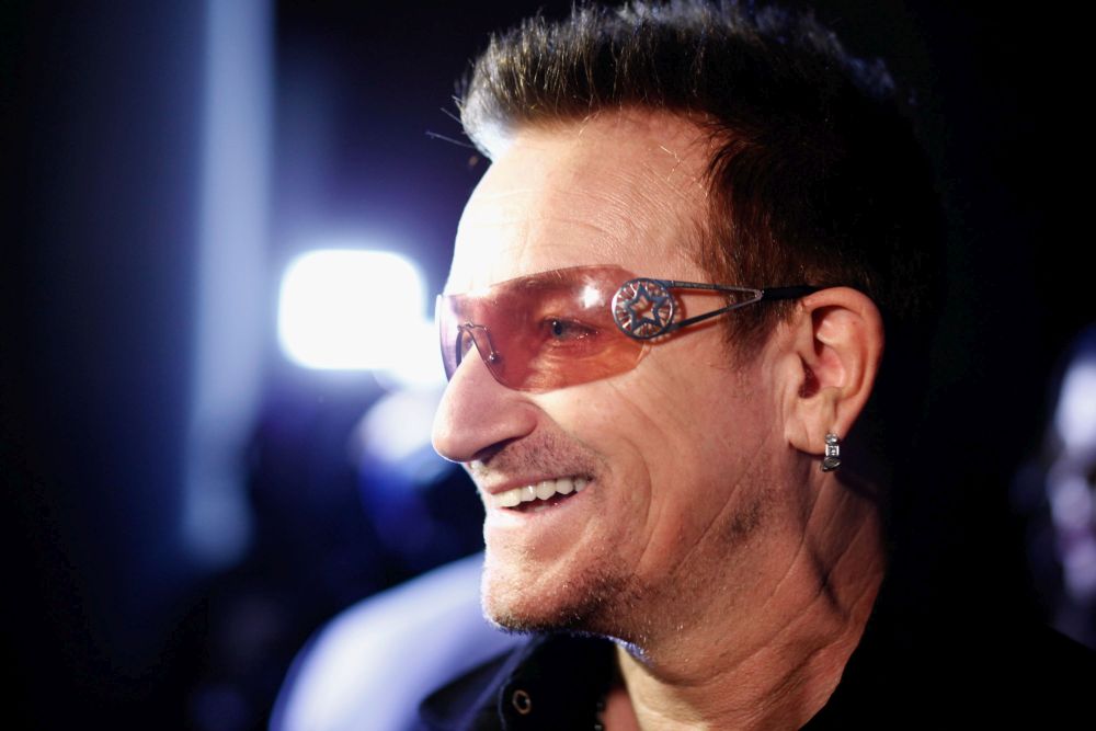 Доста от ранните песни на U2 са написани от Боно под влиянието на тежката родителска загуба за певеца