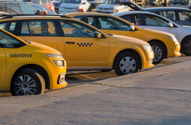 Таксиметровите услуги в столицата може да поскъпнат с 18,6% от