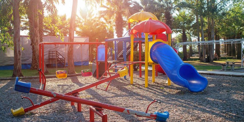 Община Монтана ремонтира детските площадки в града, голяма част от