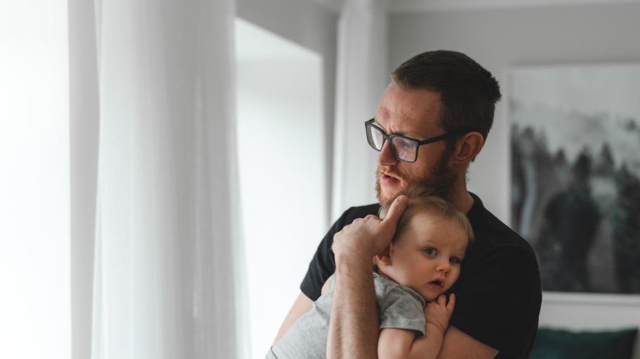 Какво е да бъдеш баща в майчинство - реални истории