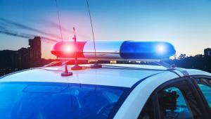 Първомайски полицаи задържаха шофьор непосредствено след хулиганска проява на пътя