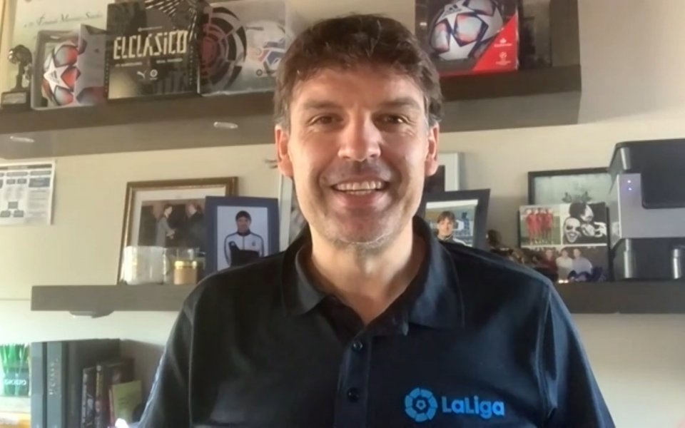 Посланикът на Ла Лига Фернандо Мориентес участва в онлайн събитие