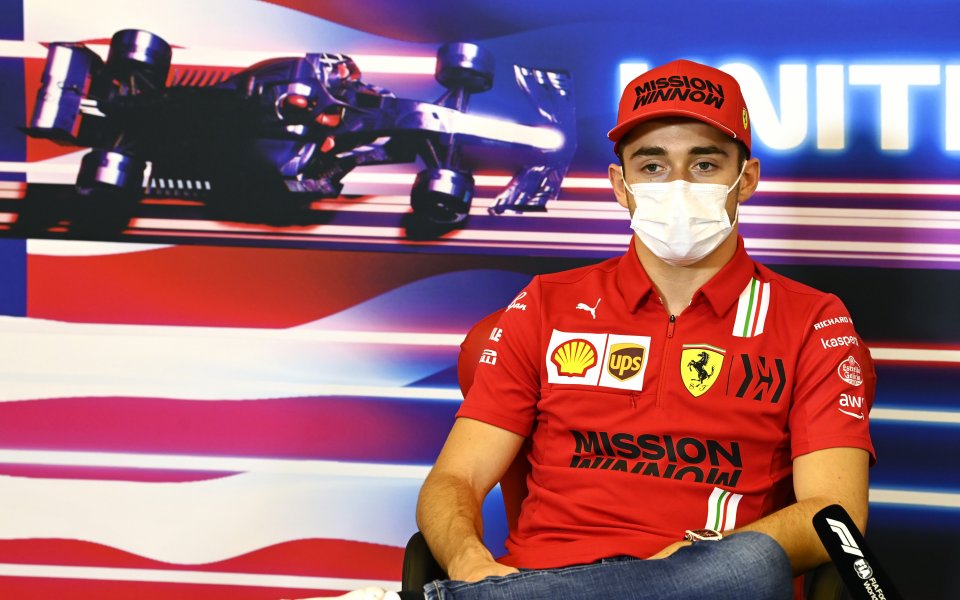 Само 3,5 точки е разликата между Макларън и Ферари след