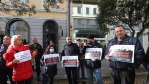 Туристическият бранш на протест