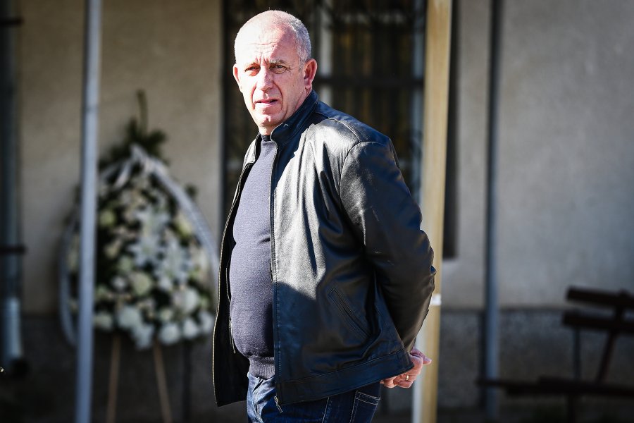 Александър Шаламанов1