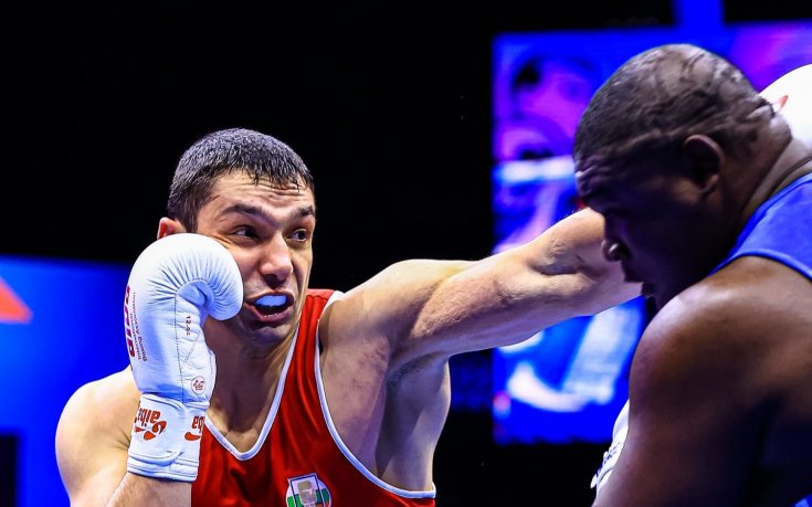 Петър Белберов и Радослав Росенов на ринга в Банкок днес
