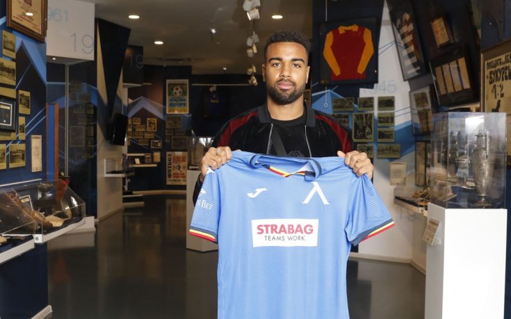 Левски с изненадващ трансфер от чужбина