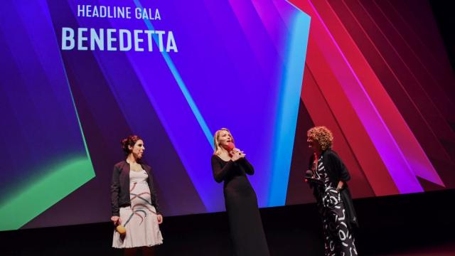 Скандалният филм „Бенедета“ тръгна по родните кина 