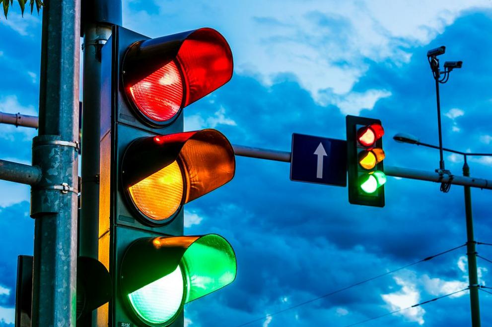 Проект за иновативна светофарна система ще облекчи трафика по един