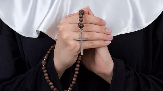 Монахиня пръсна в казино 835 000 долара от бюджета на католическо училище