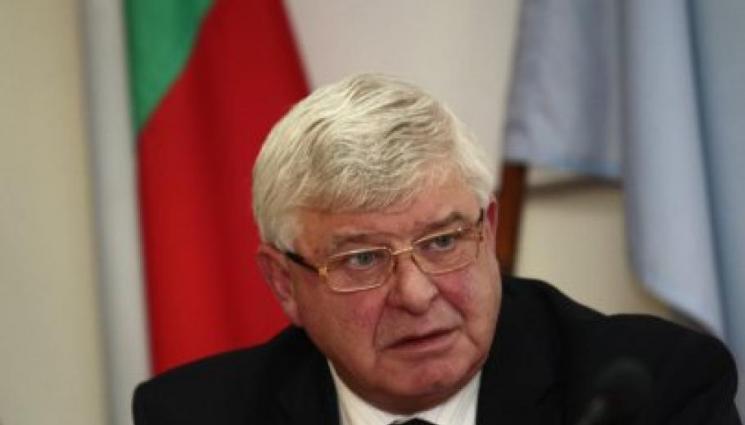 Слагат паникбутони на всички нови линейки - Слагат паникбутони на всички нови линейки