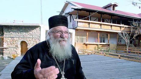 Отец Иван почнал делото си от гола поляна