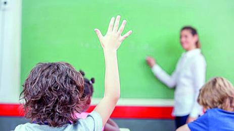 Учители и брокери с най голям ръст на заплатите