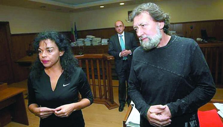 Продават два мезонета на Баневи на Витошка - Баневи удариха държавата: Вземат 24 милиона лева!