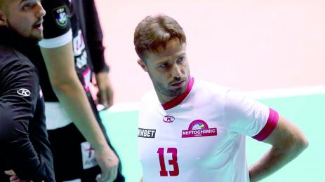Салпаров зове за тестове преди всеки мач