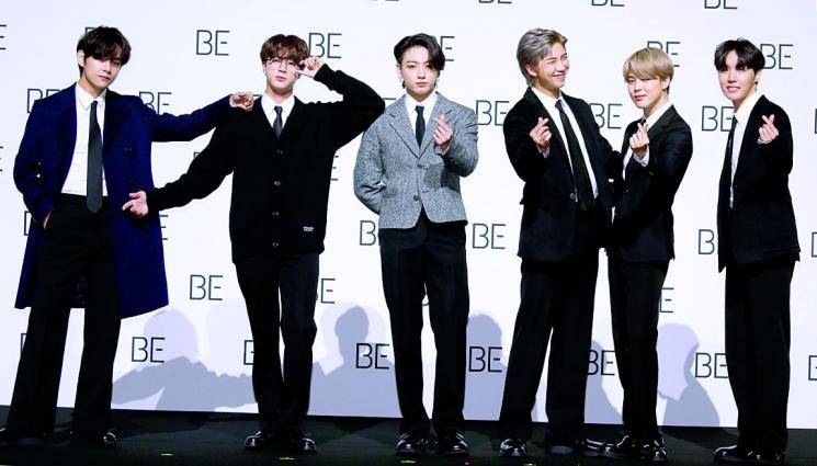 Отложиха казармата за Би Ти Ес със закон