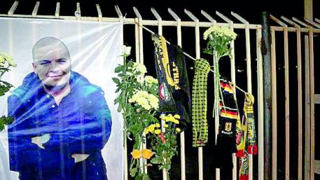 Арис иска да почете Тоско