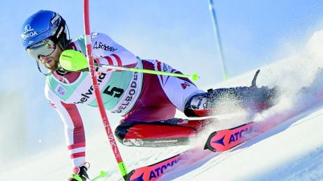 Алберт отпадна Шварц ликува