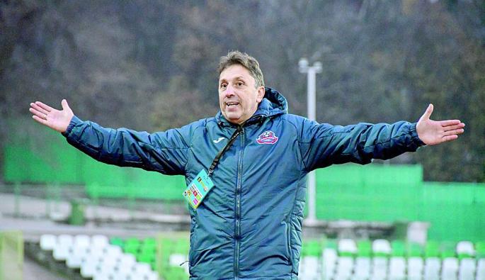 Орела готов със състава за Левски