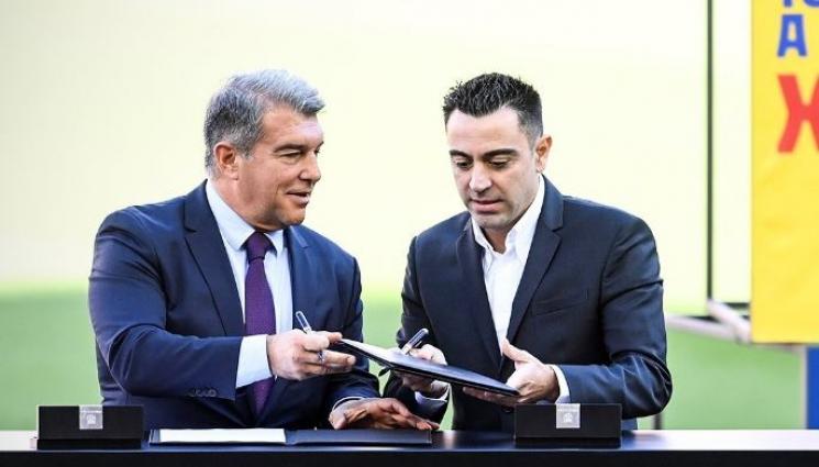 Шави - Пълно разложение в Барса заварва Шави