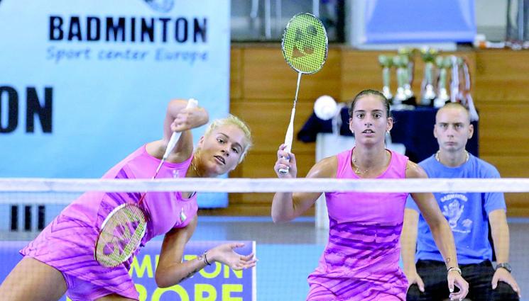 Сестри Стоеви поставени под 1 - Сестри Стоеви взеха първия си мач от силния турнир в Куала Лумпур