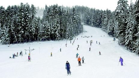 Качваме се на ските на боровец