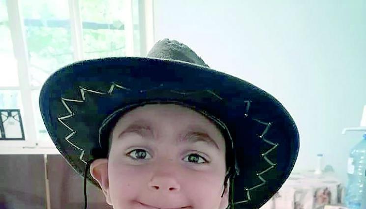 Семейство с болно дете живее от 3 г без ток - Семейство с болно дете живее от 3 г. без ток