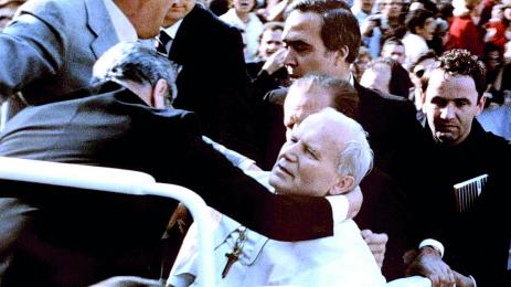 Богородицата от Фатима спаси папа Йоан Павел II