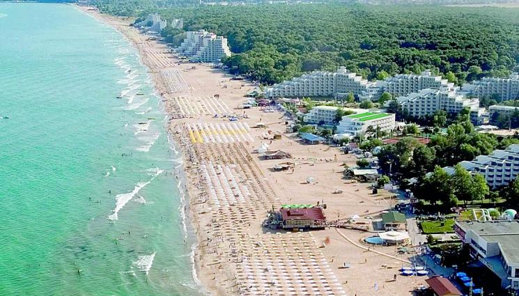 Морето на половин цена през юни - Останахме без море в началото на сезона! Как и защо - само в новия брой на вестник