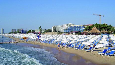 Всеки трети плаж със скъпа сянка