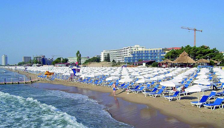 Всеки трети плаж със скъпа сянка - НА ТОВА СЕ ВИКА РЕЛАКС: С 500 лева по-евтина морската почивка!