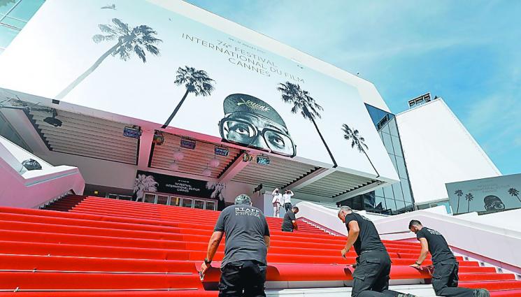 Блокираха червения килим в Кан заради съмнителен пакет - КИНО: Обявиха кой ще е председател на журито на фестивала в Кан