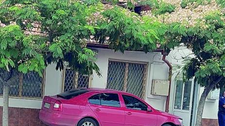 Погребаха с шествие загиналата Мони