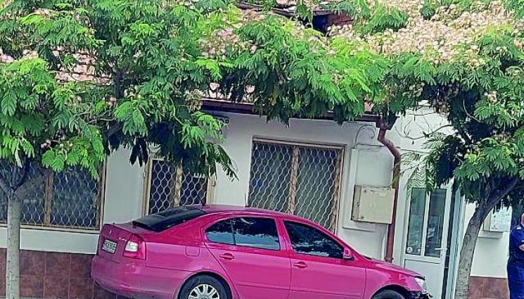 Погребаха с шествие загиналата Мони - Погребаха с шествие загиналата Мони