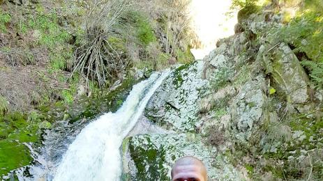 Оставам в България