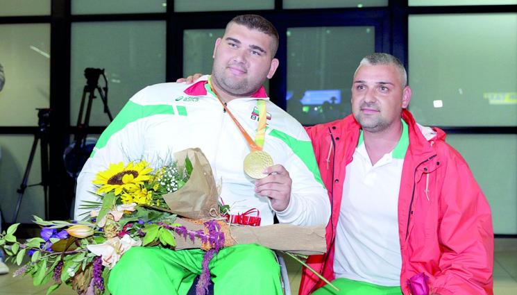 Ружди пръв от нашите в Токио - Ружди Ружди отново е световен шампион на гюле