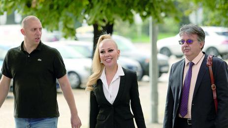 Фолкфурията Луна внесе документите в ЦИК