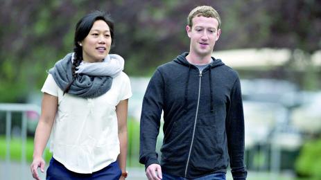 СЪДЯТ ЗУКЪРБЪРГ И ЖЕНА МУ ЗА СЕКСТОРМОЗ