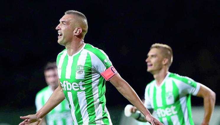 Героят Камбуров Заслужавам да играя повече - Камбуров: Исках да играя още, предложих да го правя без пари, но никой не ми се обади